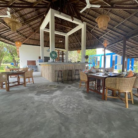 Moyo Island Blue Emocean Dive Resort מראה חיצוני תמונה